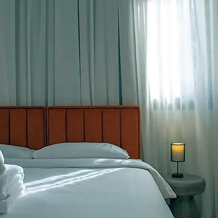 Liv & Co Hotel 4*