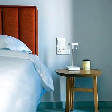 Hotel Liv & Co